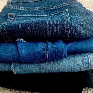 Lot of size 10 pants and one skirt